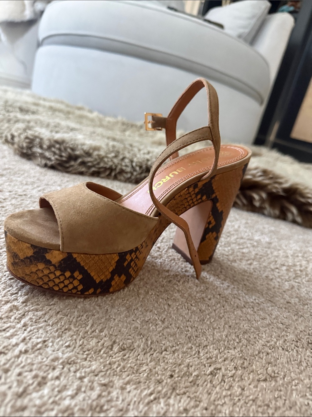Tory Burch Tan Snake-Print Platform Sandals - Picture 4 of 4